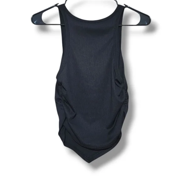 Black Sleeveless Tank Top - Picture 2 of 2